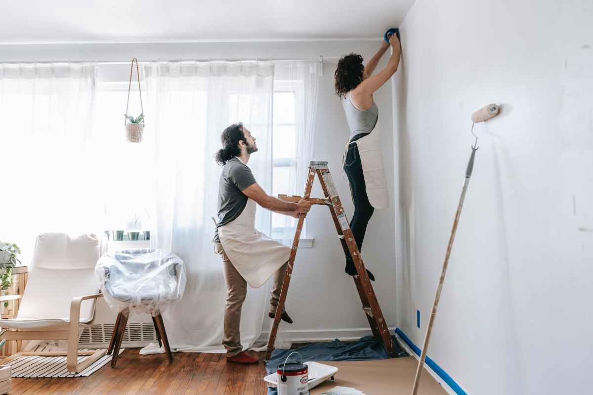 A Comprehensive Guide to Home Remodeling Salaries: How Much Do Home Remodelers Make Per&nbsp;Year?